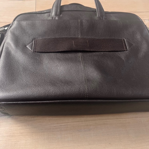 PIQUADRO ITALY MESSENGER BRIEFCASE ✨ - Picture 9 of 13